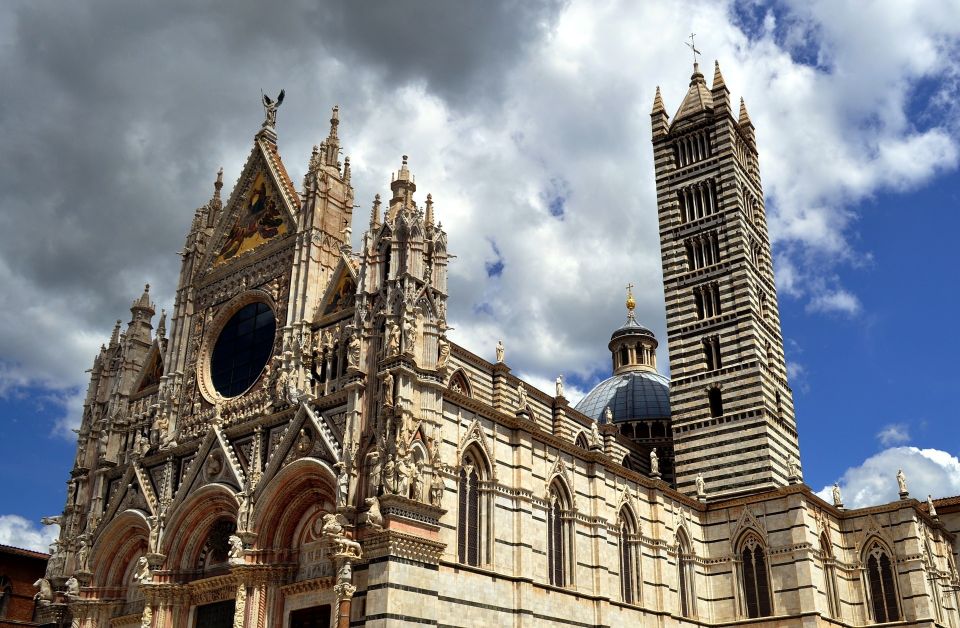 Siena Walking Tour With Cathedral and Crypt & Museum Option - Itinerary