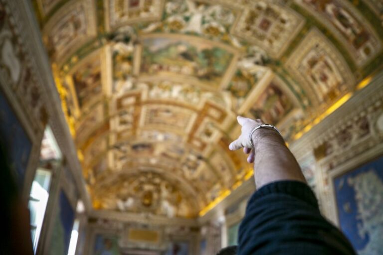 Skip-the-line: Vatican, Sistine Chapel & St Peters Basilica