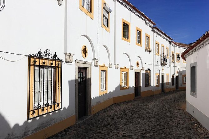 Small Group Day Trip to Évora From Lisbon - Guided Tour of Évora