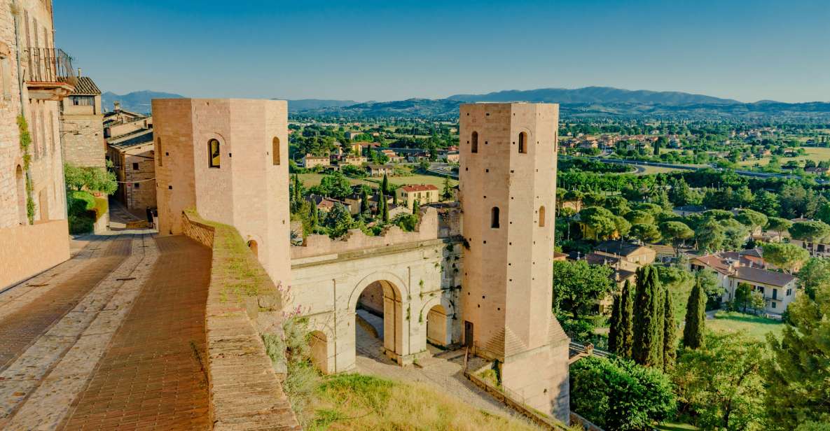 Umbria: Spello to Assisi Trekking on Mount Subasio + Lunch - Trek Highlights and Itinerary