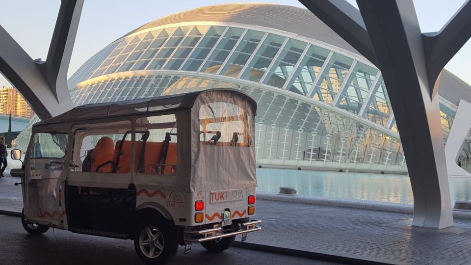 Valencia: Tuk Tuk Modern Tour - Tour Provider