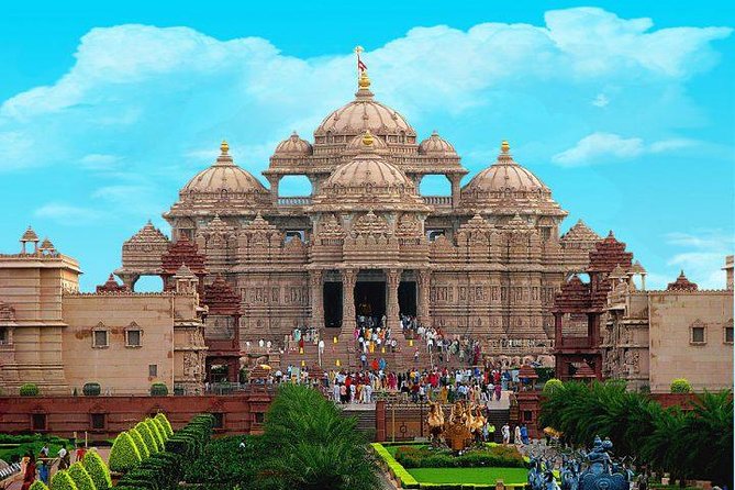 Akshardham Temple Tour Exhibition, Light & Water Show With Transfers - Transportation and Location Options