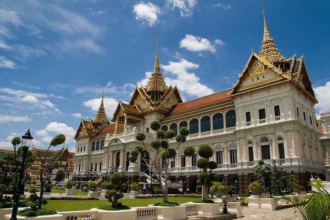 Bangkoks Grand Palace & Top Sights Private Walking Tour - Common questions