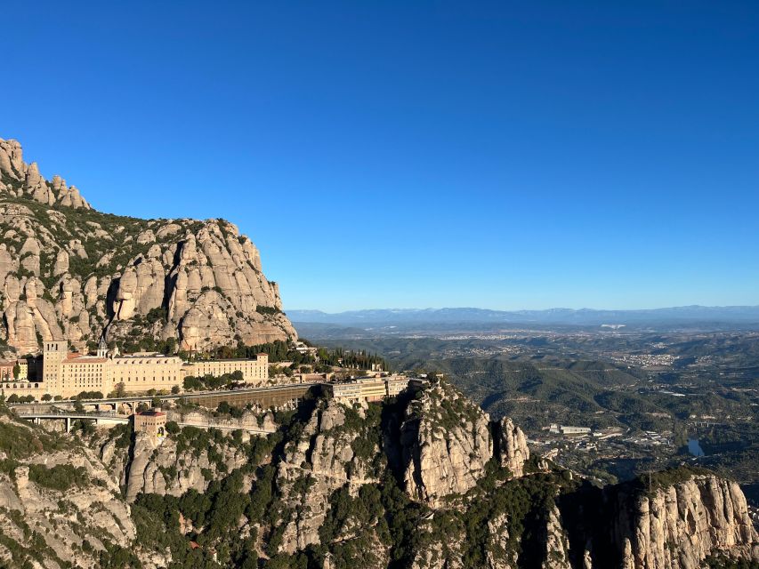 Barcelona: Early Morning Montserrat Tour With Black Madonna - Location and Black Madonna Visit