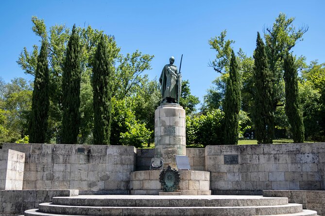 Braga and Guimarães Private Tour - Lunch Stop and Historical Sites