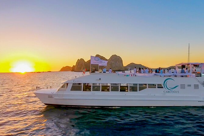 Cabo Wave Sunset Dinner Cruise - Additional Information