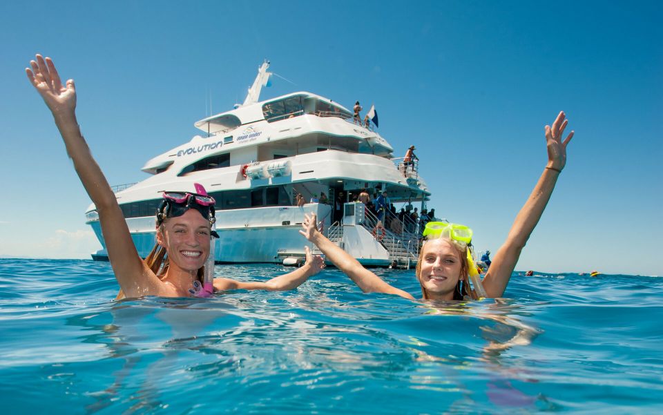 Cairns: Great Barrier Reef Cruise & Scenic Helicopter Flight - Location & Meeting Point