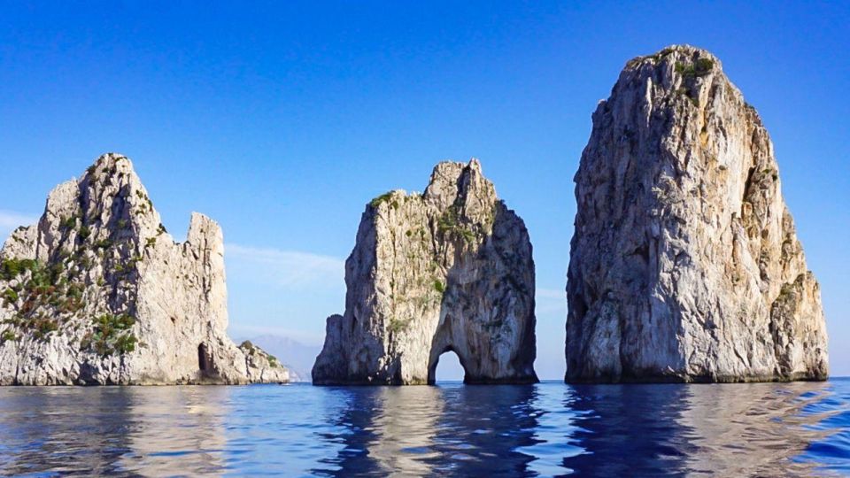 CAPRI AND BLUE GROTTO: TOUR WITH ALLEGRA21 - Booking Details