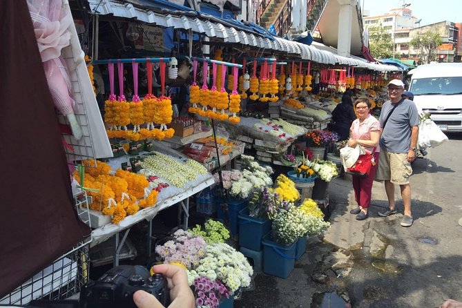 Chiang Mai History With Tricycle Riding & Walking Private Tour - Cultural Insights Discovery