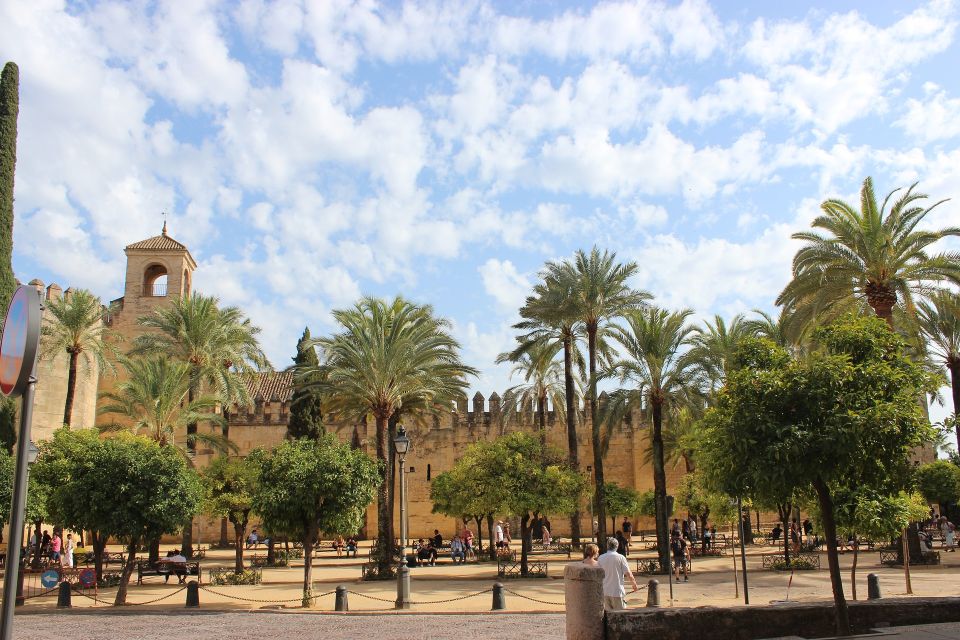 Córdoba: Mosque-Cathedral and Alcazar Tour - Tour Highlights