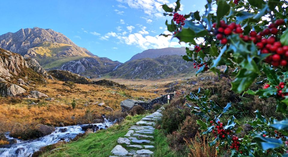 From Manchester: North Wales & Snowdonia Day Trip by Minibus - Meeting Point