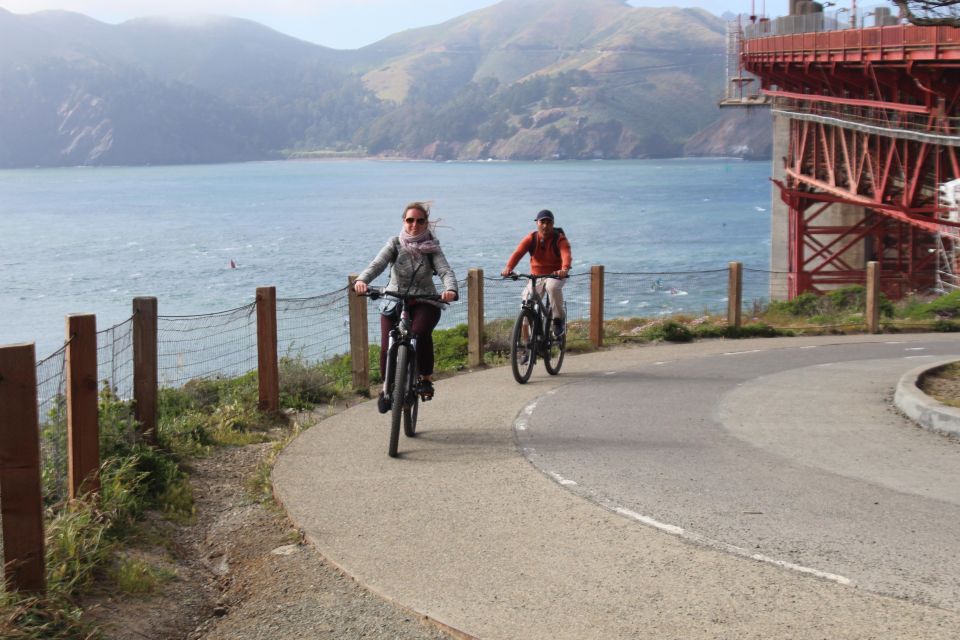 Golden Gate Bridge: Self-guided Tour App - Audio + Written - App Features