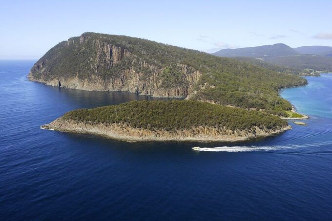 Hobart: Bruny Island Wilderness Coast Eco Cruise With Lunch - Additional Notes