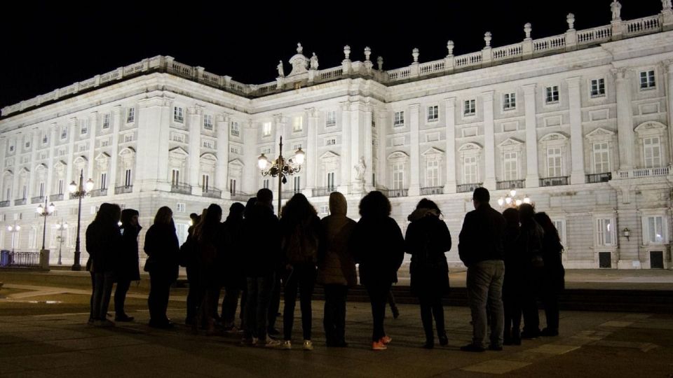 Madrid: Enchanted Night Walk Tour - Tour Description