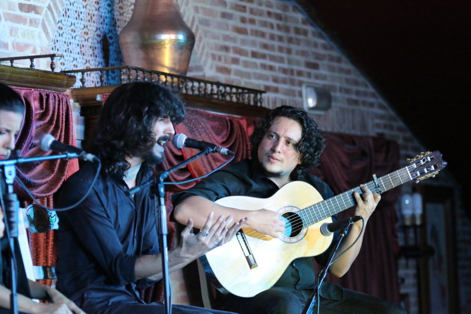 Madrid: Los Porches Flamenco Show With Tapas and Wine Ticket - Duration