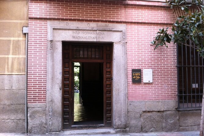 Madrid Scavenger Hunt: At The Heart Of Spain - Unveiling Madrids Hidden Treasures
