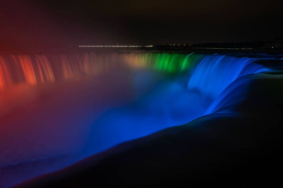 Niagara Falls, USA: Lights Show and Fireworks Tour by Bus - Reviews