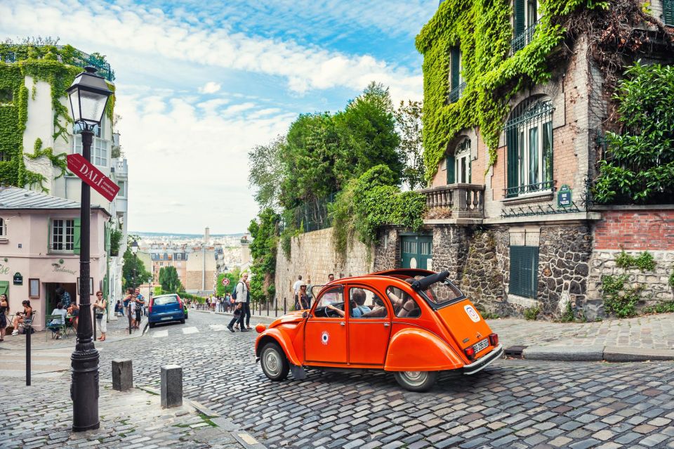 Paris Montmartre: Walking Tour With Audio Guide on App - Meeting Point