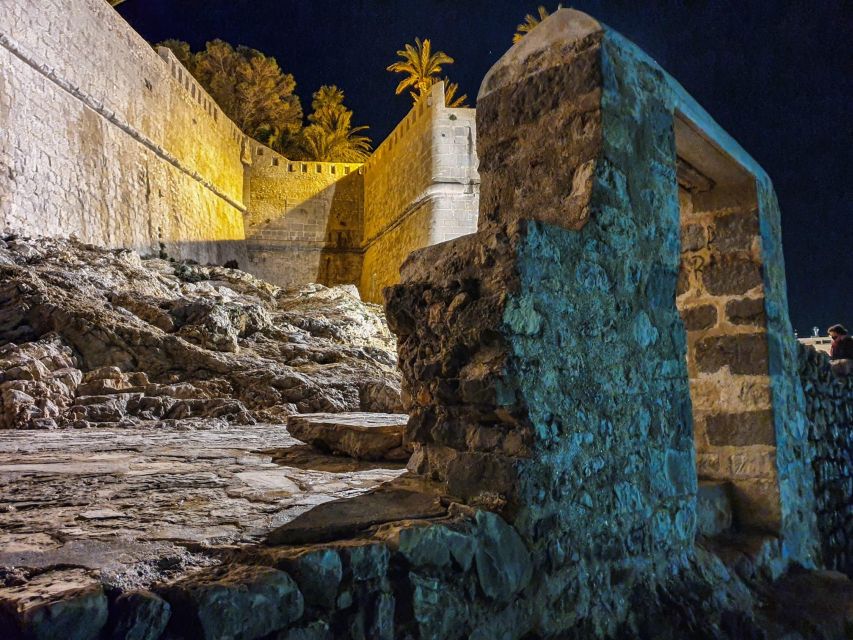 Peñíscola: Secrets of Peñíscola Night Tour - Restrictions and Reviews