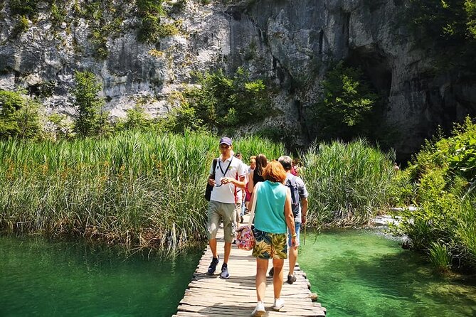 Plitvice Lakes NP and Rastoke Private Day Trip From Zagreb - Itinerary Highlights