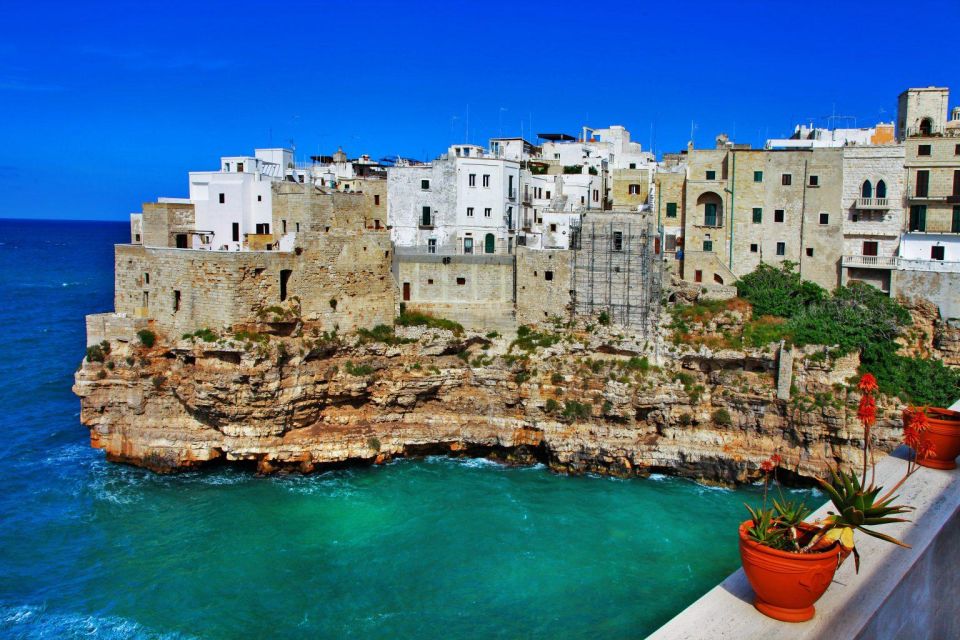 Polignano a Mare Highlights: Historical Walking Tour - Experiencing Polignano a Mares Beauty