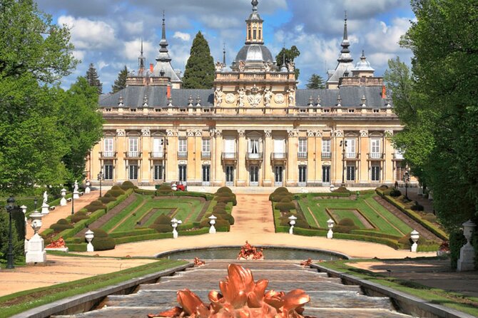 Private Guided Tour With Admission to La Granja and Fabrica De Vidrio - Cancellation Policy
