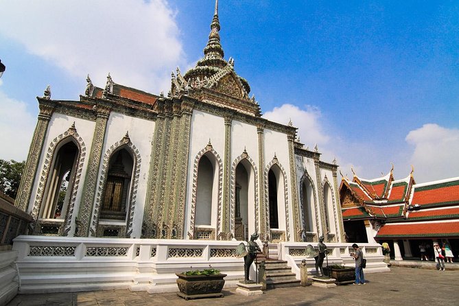 Private Tour: Magnificent Grand Palace and Emerald Buddha - Price and Booking Information