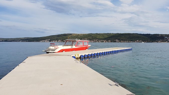Private Transfer by Speedboat From Split Airport to Hvar - Taxi Cab and Dock Logistics