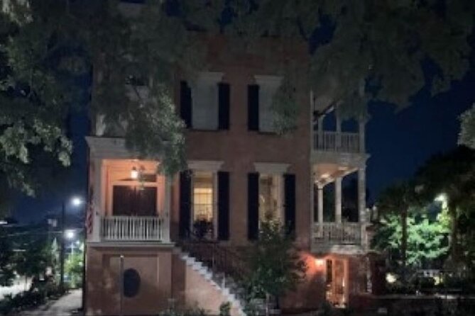 Savannah Terrors Ultimate Dead of Night Haunted Ghost Tour - Dark Themes and Historical Insights