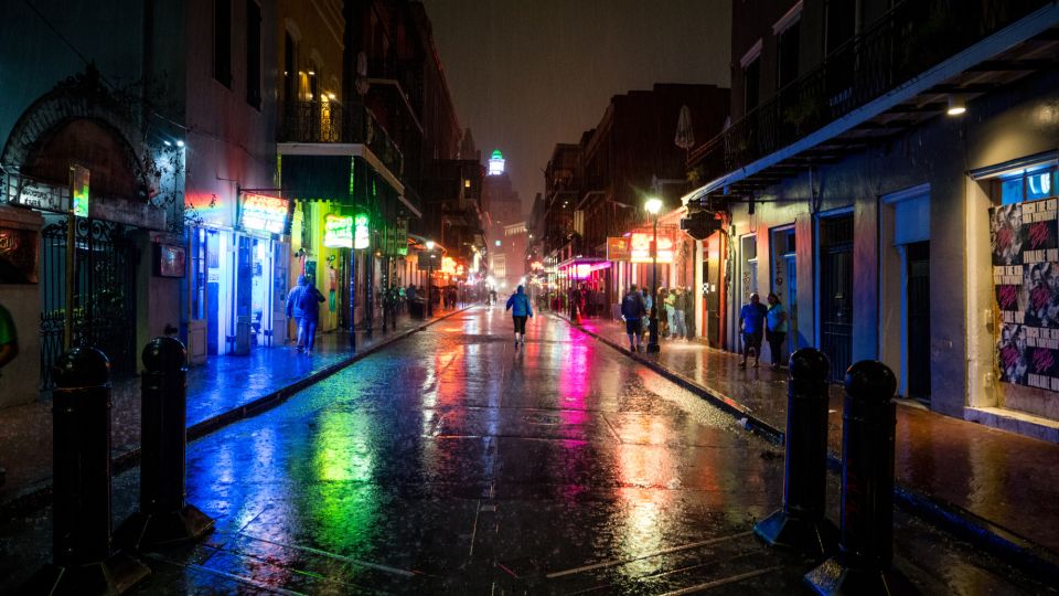 Self Guided Audio Ghost Tour in New Orleans in 6 Languages - Common questions