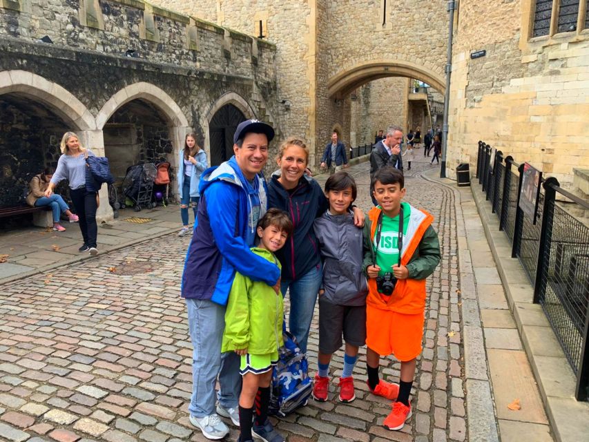 Tower of London Kid-Friendly Private Tour - Meeting Point Details