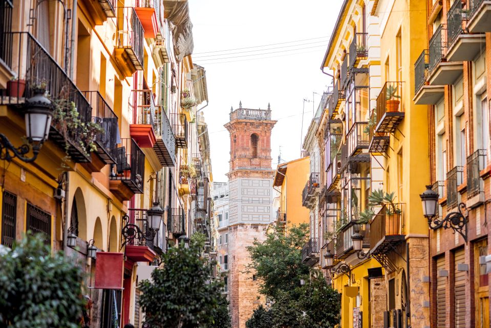 Valencia: Insta-Perfect Walk With a Local - Common questions