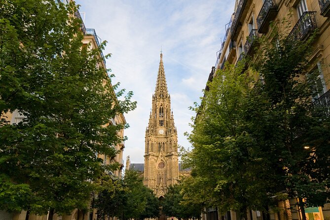 Walking Tour Through the Emblematic Places of San Sebastián - Must-Visit Stops in San Sebastián