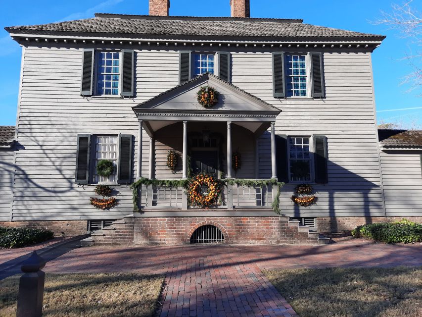 Williamsburg: Christmastime in Virginia Walking Tour - Common questions