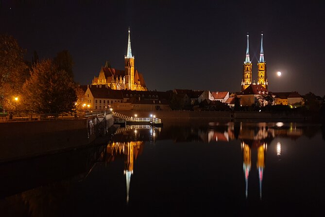 Wroclaw Private City Tour by Night, 2 Hours (Small Group) - Expert Tour Guide