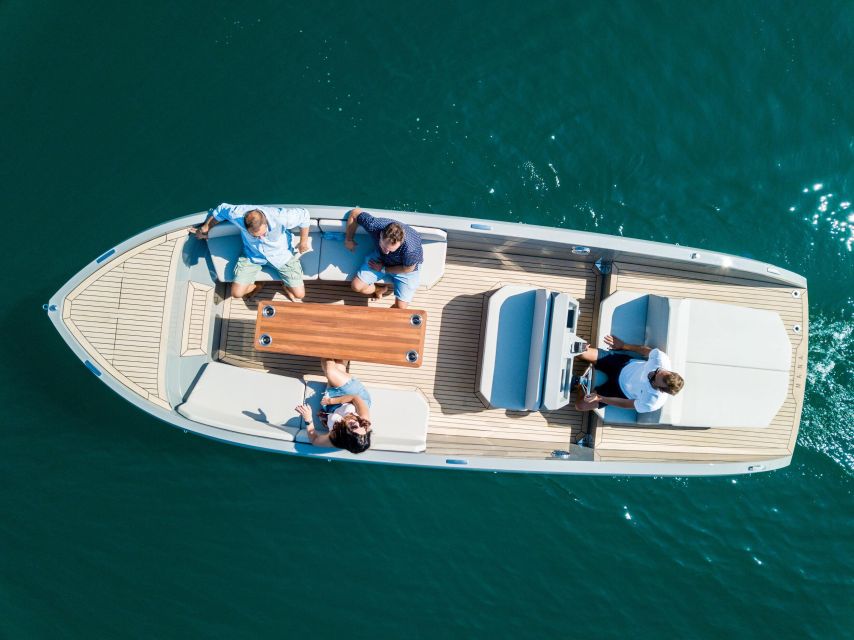 Boat Rental in Santa Maria Di Leuca · Mana 23 () - Highlights and Booking Flexibility