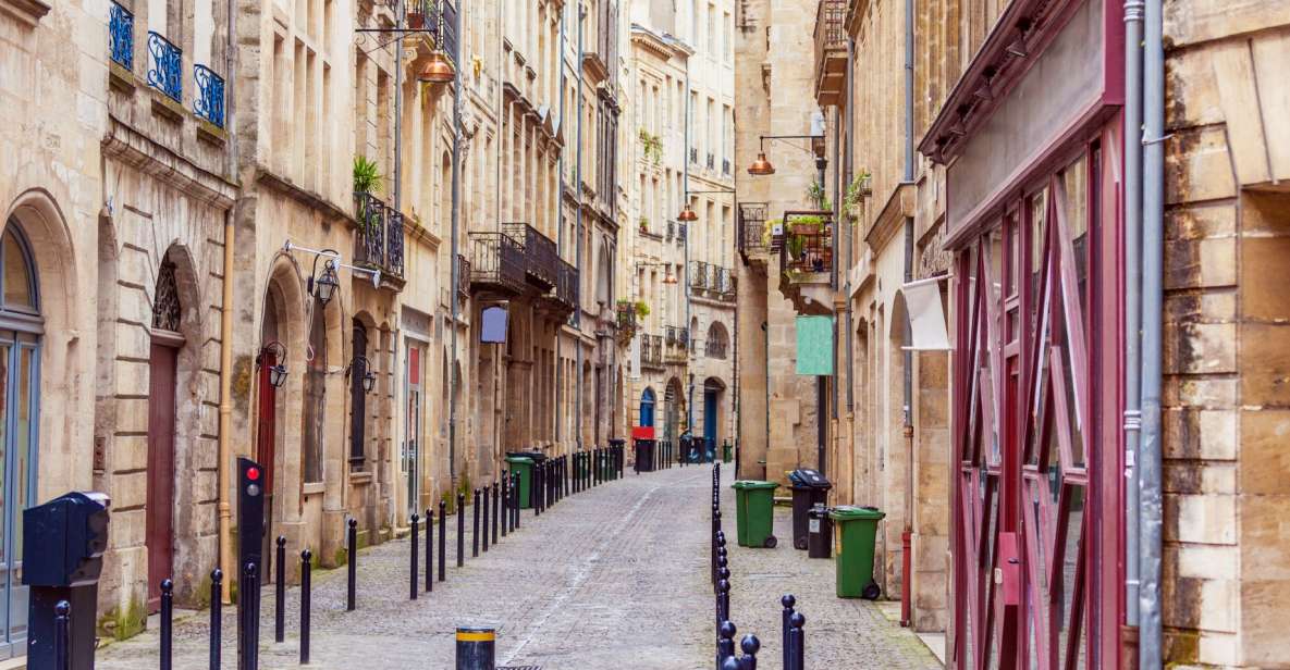 Bordeaux: City Highlights & Self-Guided Scavenger Hunt Tour - Key Points