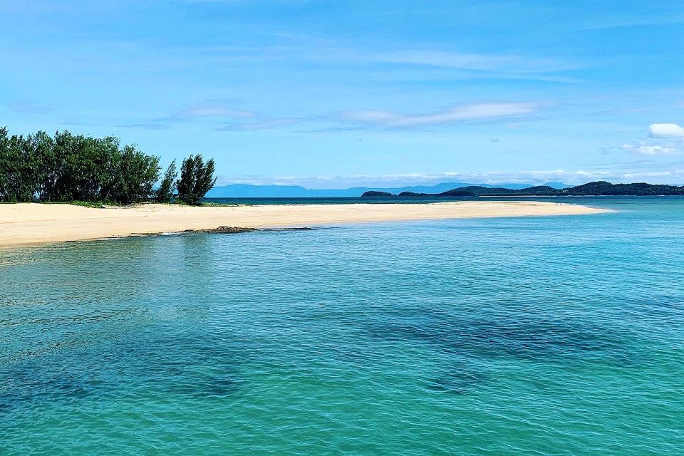 Dunk Island Day Tour | Cairns Day Return - Language and Highlights