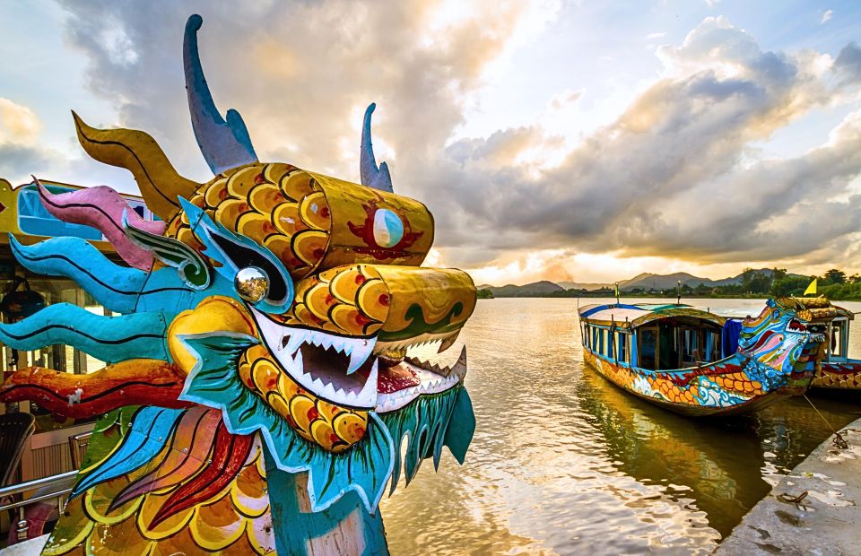 From Hue Dragon Boat to Visit Thien Mu Pagoda, King's Tomb - Hue Dragon Boat Experience