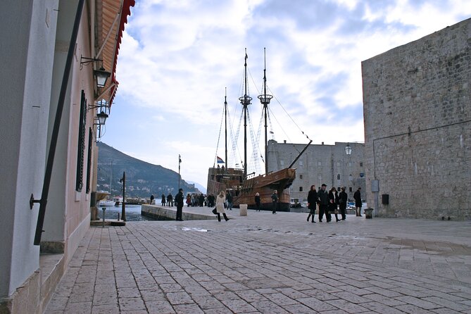 Game of Thrones and Dubrovnik History Combo Cruise Shared Tour - Product Code and Policies