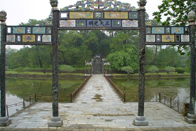 Hue Tombs Tour by Bike and Boat Cruise on Perfume River - Professional Guides