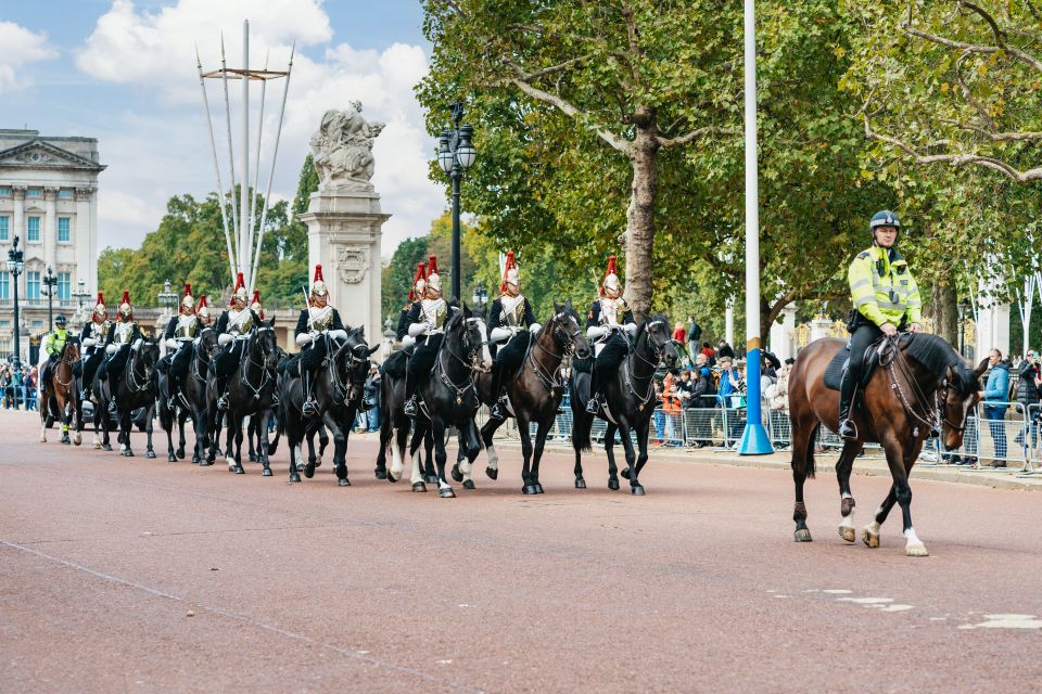 London: Experience the Changing of The Guard - Directions