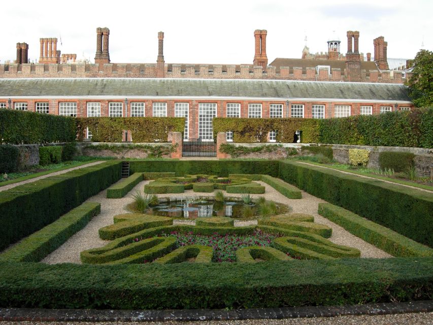 London: Hampton Court Private Guided Tour - Customer Reviews