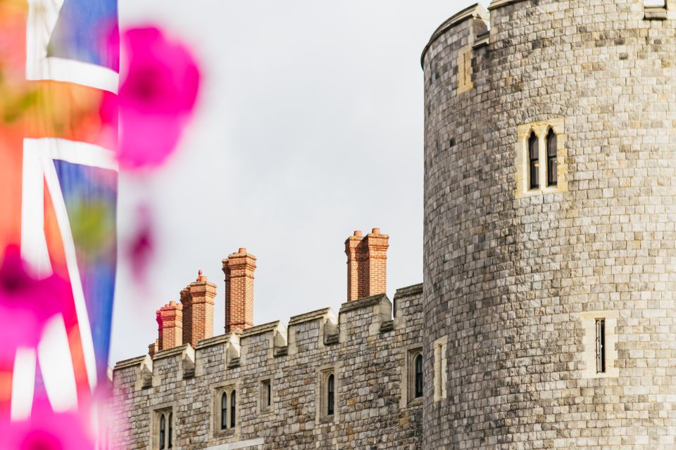 London: Windsor Castle, Stonehenge & Bath Full-Day Tour - Itinerary Highlights