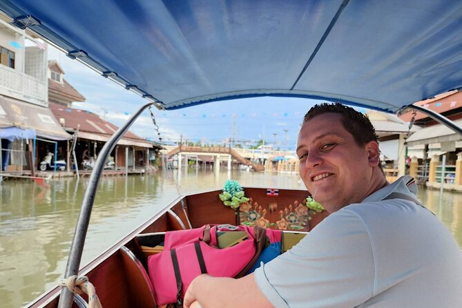 Mae Klong Railway, Amphawa Floating Market Day Tour From Bangkok - Helpful Tips for the Tour