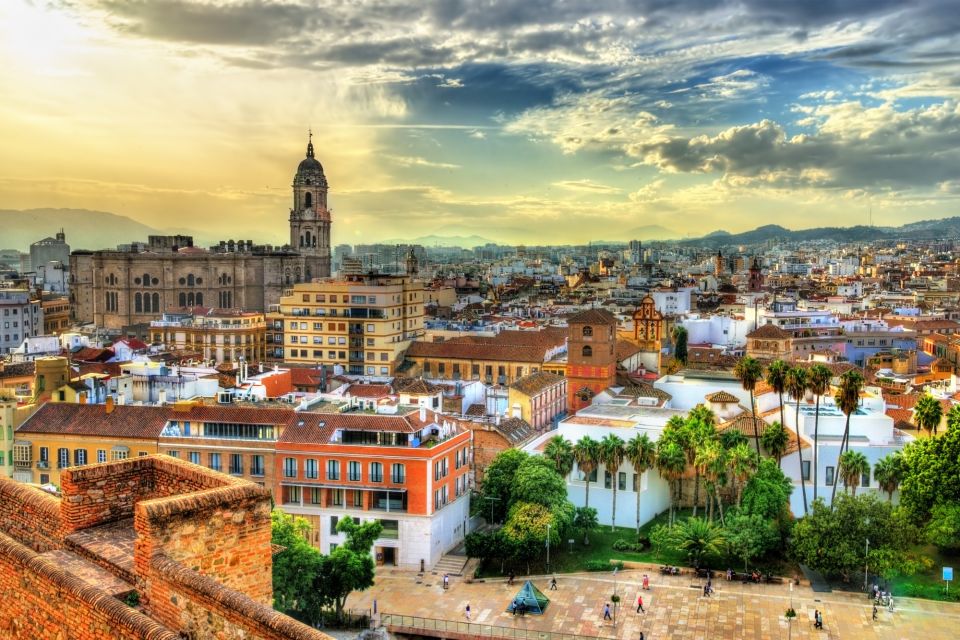 Malaga: First Discovery Walk and Reading Walking Tour - Important Info