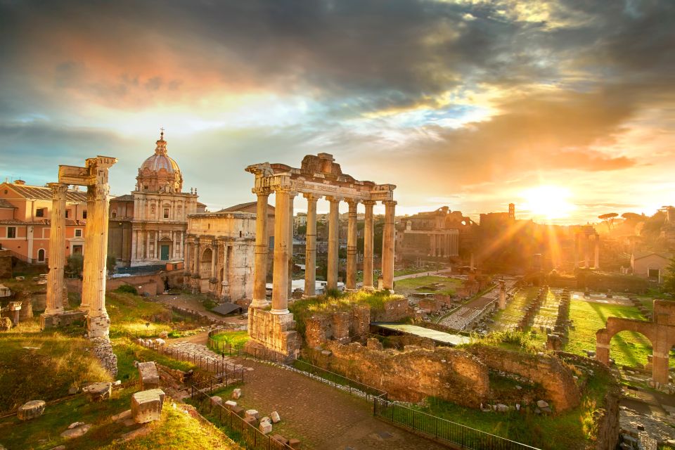 Old Rome Highlights Walking Tour With Guide and Tickets - Language Options