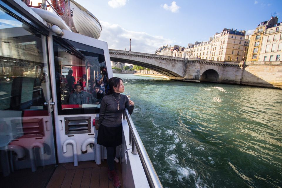 Paris: Champagne Tasting Cruise Departure From Eiffel Tower - Customer Reviews