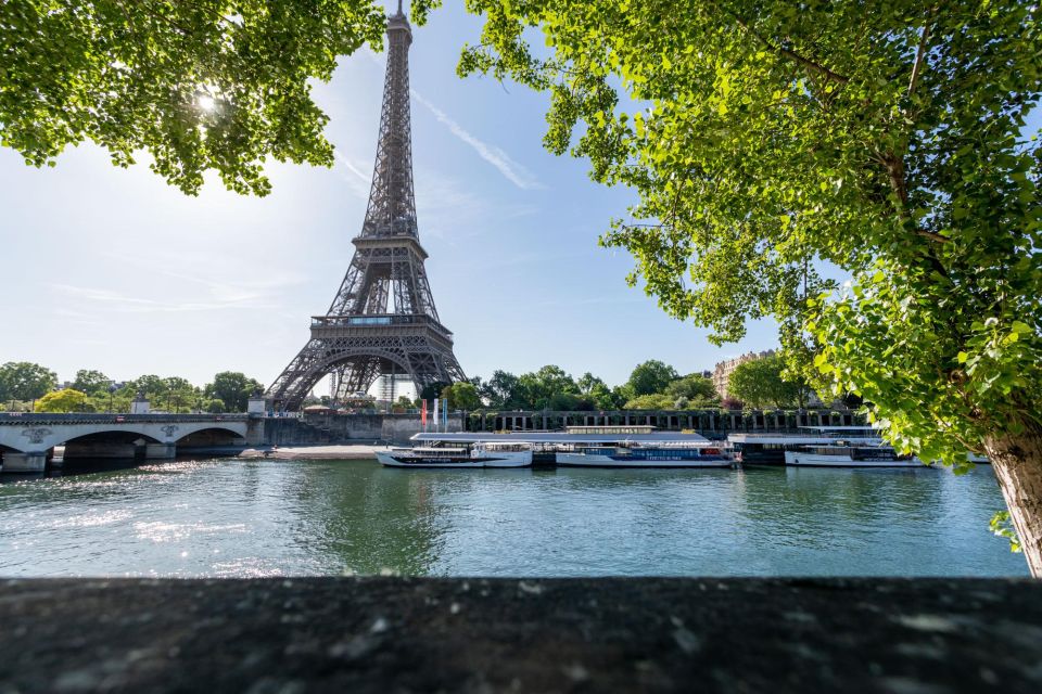 Paris: River Seine Cruise With Optional Drinks and Snacks - Meeting Point