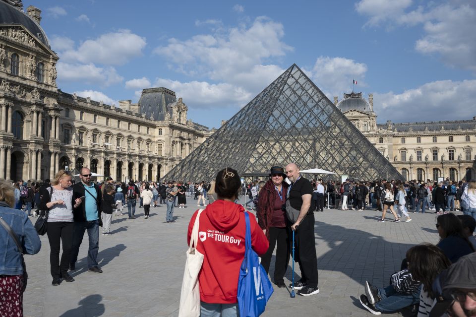 Paris Semi Private Walking Tour: Louvre, Eiffel Tower & Boat - Customer Reviews